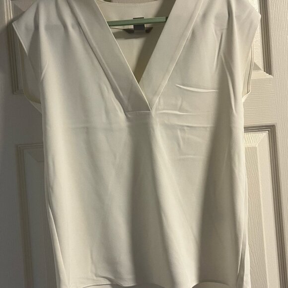 H&M White deep v top - Picture 2 of 4